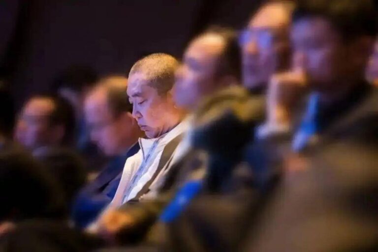 bbm蓝莓交易平台南方电网晴隆供电局：巡检电动车充电桩&#160;护航游客绿色出行